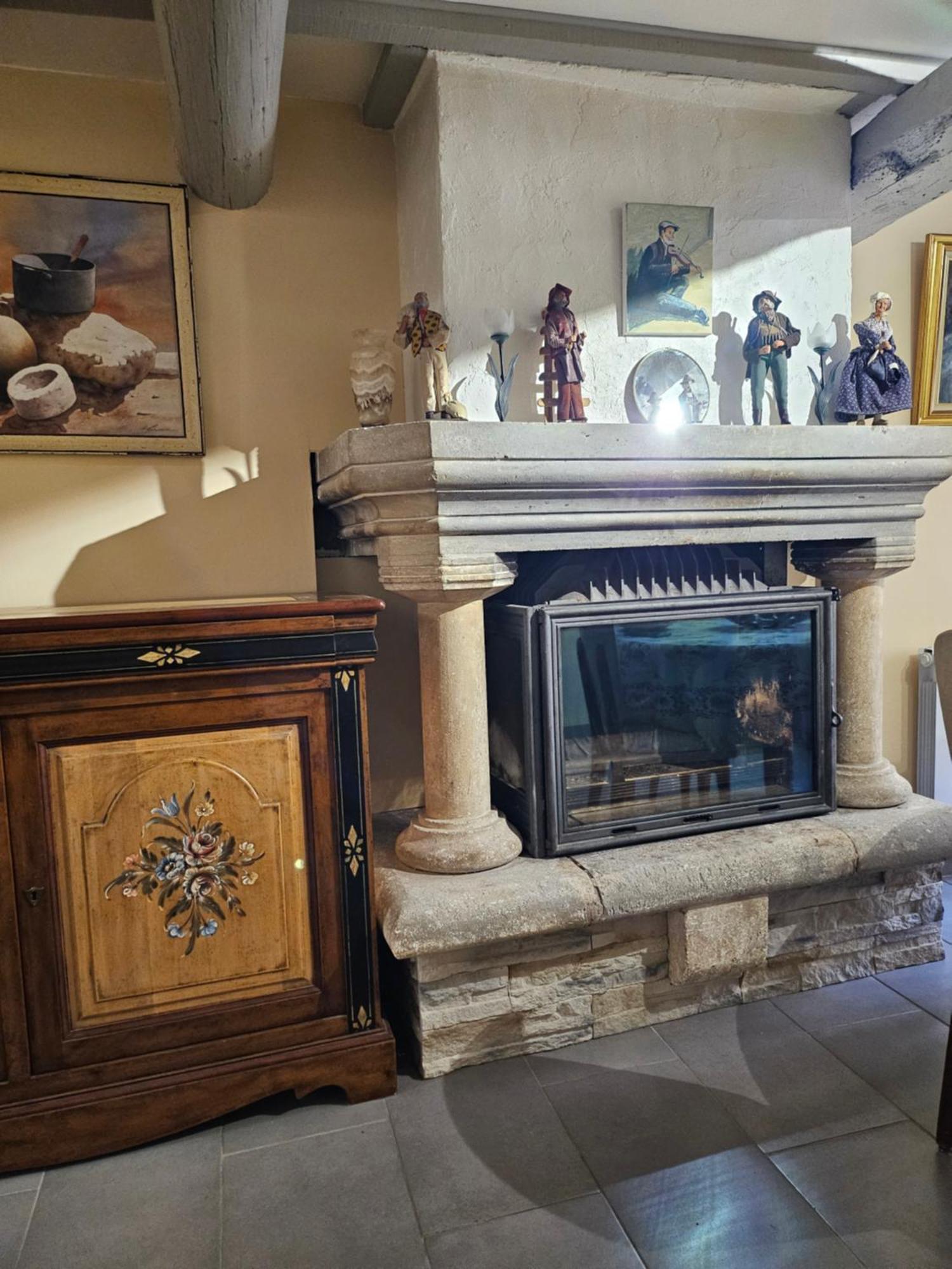 La Petite Maison Cereste Luaran gambar